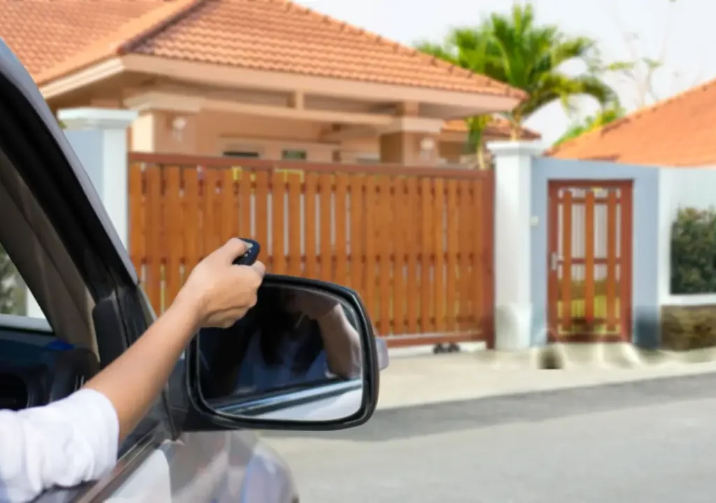 Electronic car gates and parking barriers with remote control and AI